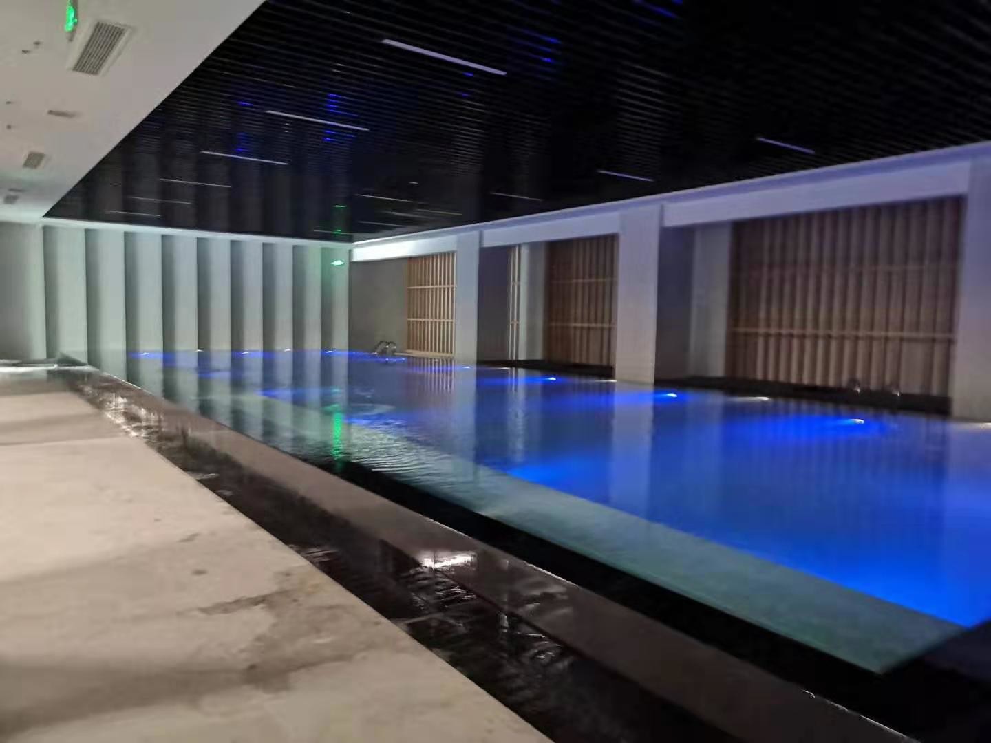 Water And Electricity Separated Air To Water Heat Pump Combined With Underground Bathtub Massage Swimming Pool