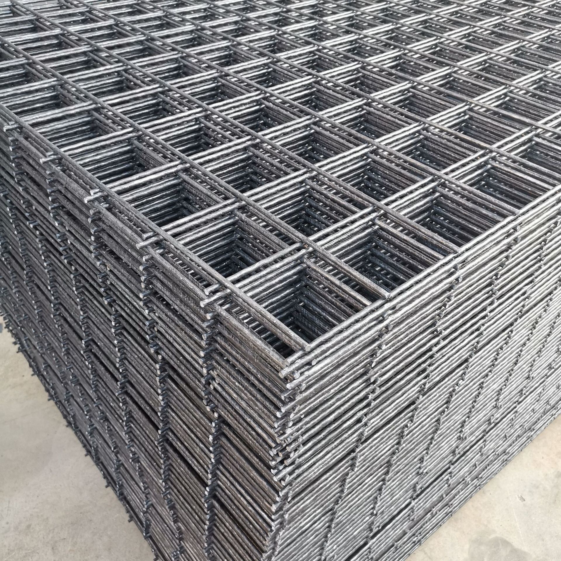 1/2 Inch Welded Wire Mesh Panel 0.8 - 1.2mm Diameter Galvanized Steel