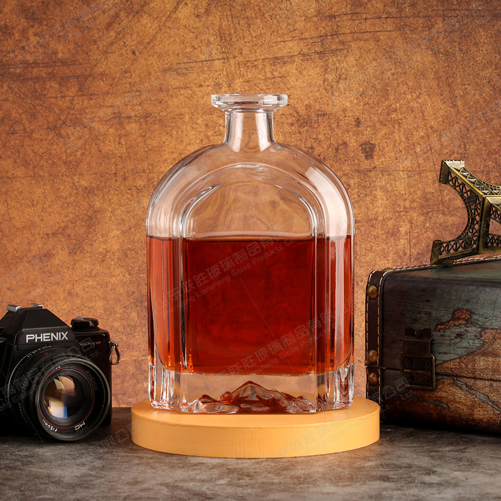 Glass Wine Bottle with Hot Stamping Surface Handling and Customized Color