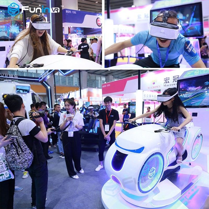 220V 0.7KW Multiplayers Motorcycle Driving VR Game Machine For VR Theme Park