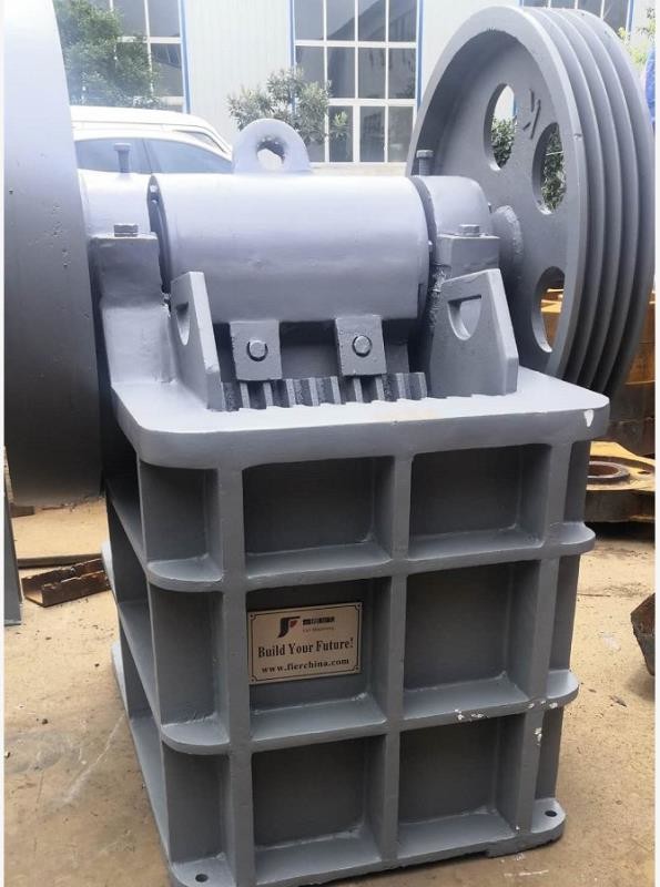Single / Double Toggle Jaw Crusher Machine 600x900 90-180TPH