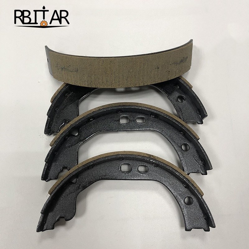 673000035 Maserati Brake Pad Metal Rear Brake Shoes Kit 2015