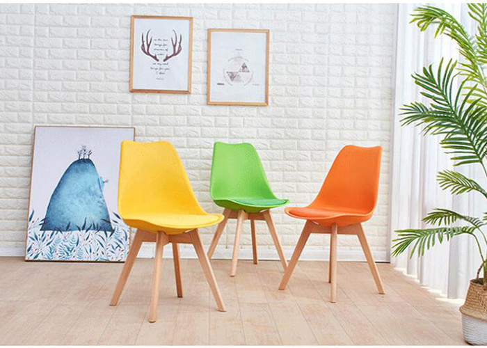 Ergonomic Wooden Legs PU Dining Chair