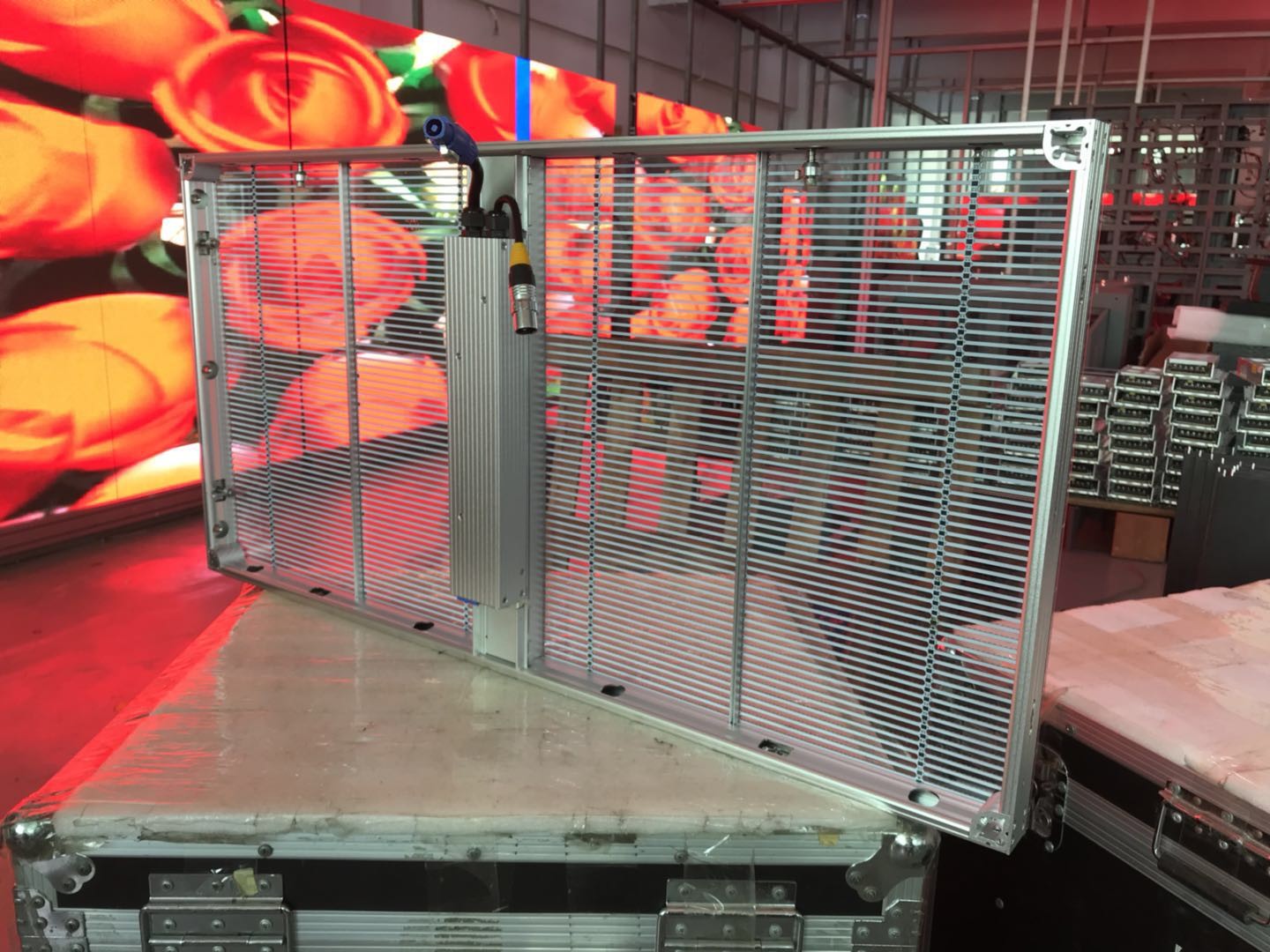Windows Advertising Display P3.91*7.81 Indoor Transparent LED Video Screen Big Size 1000mmx1000mm Shenzhen Factory