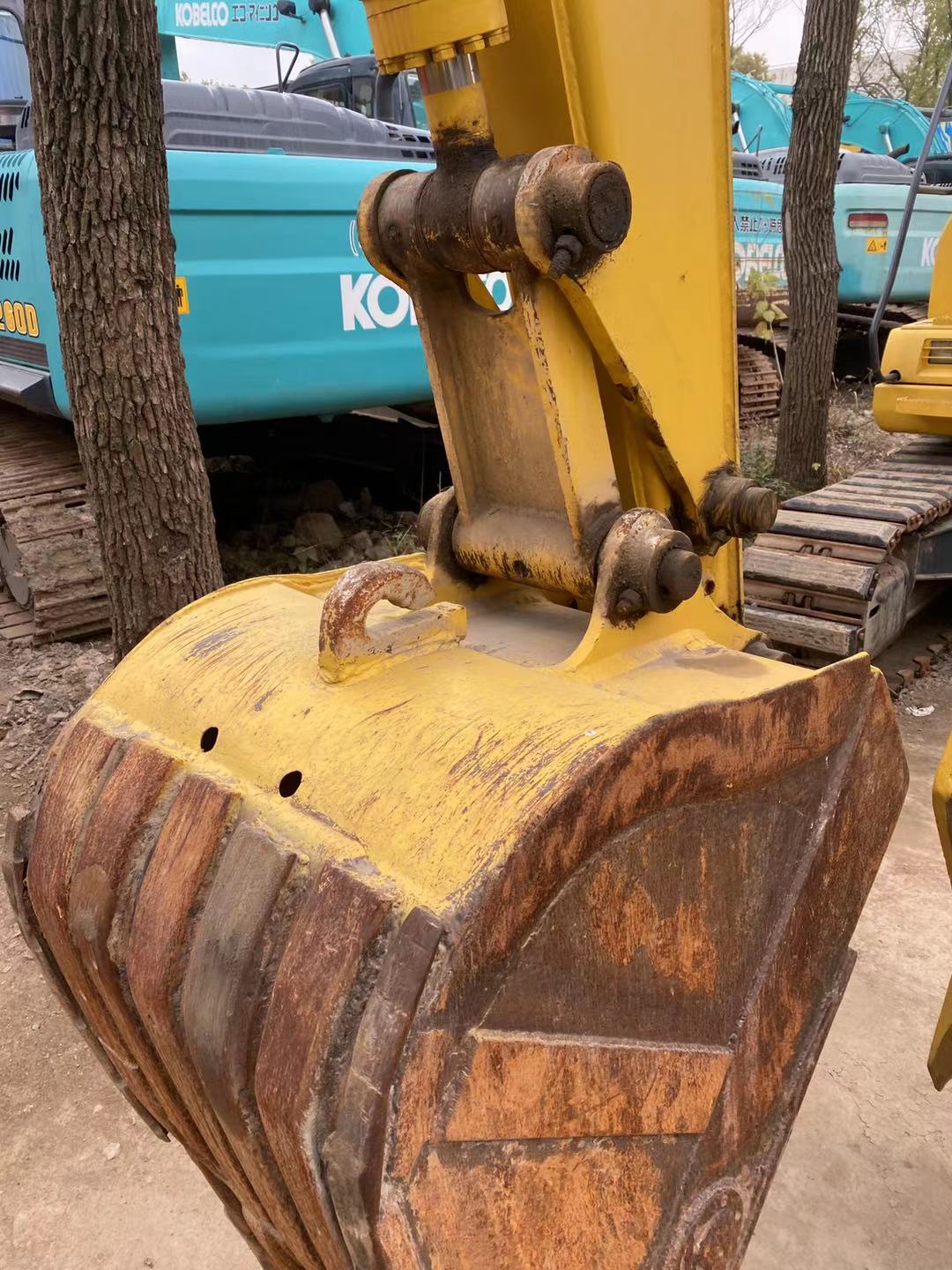 Used Komatsu PC130 Crawler Excavator Good Quality for Construction Machinery Komatsu Excavator
