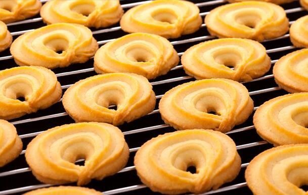 Large capacity to small scale Industria gas baking tunnel oven 800mm Width Electric / Gas Tunnel Oven for Baking Cookie