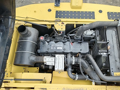Good Condition 22 Ton Komatsu PC200-8 Excavator at Lower with Cummins Engine from Japan
