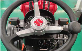 Engine  Adopting Kubota motors, with low noise, low vibra­tion and environmentally friendly design