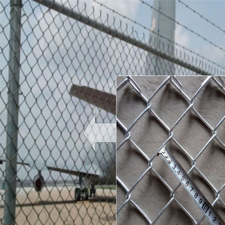 100ft Galvanized Black PVC Coated Chain Link Wire Mesh Fence For Sport Court
