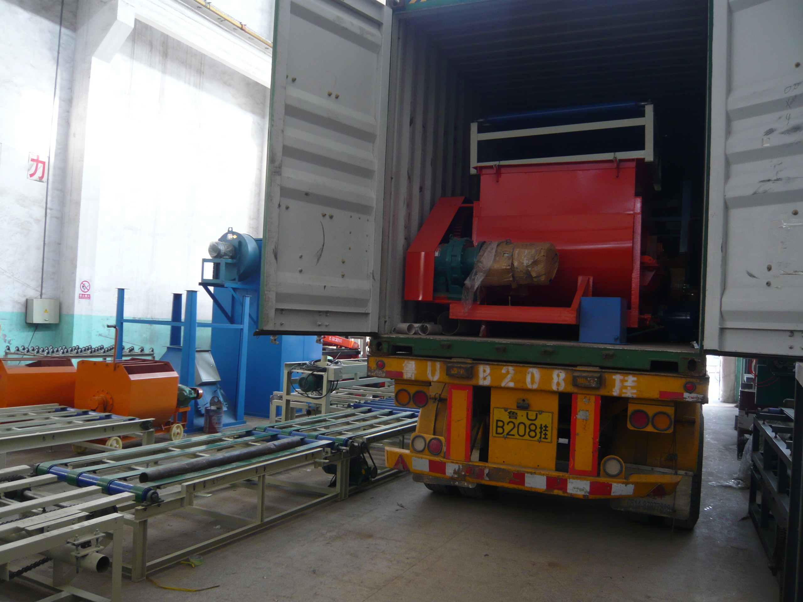 Fiber Cement And Sandwich Wall Panel Production Line With 2000 SQM Capacity