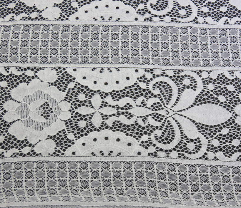 Floral Trident Polka dots Cotton Nylon Lace Fabric For Dressing 152CM Width