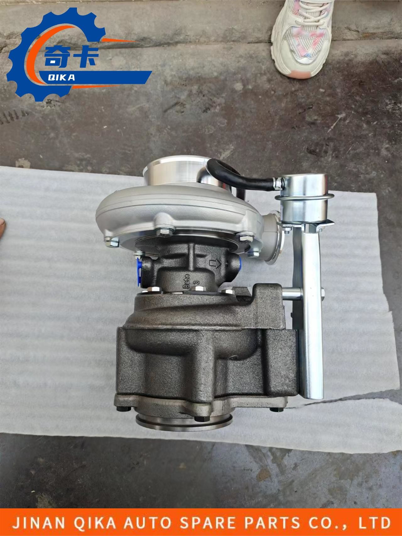 HX40W Supercharger Pressurizer HOWO Truck Spare Parts VG1034118899