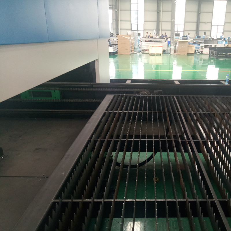Table CNC Fiber Laser Cutting Machine 3015 3000W 60mm