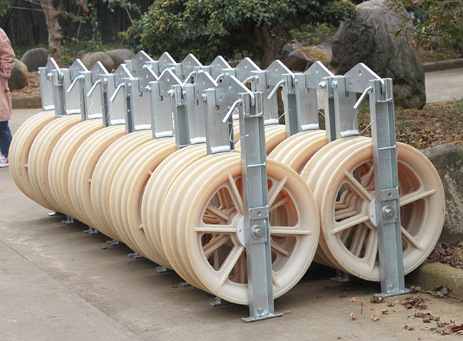 TYSHS Three Wheel Bundled Conductor Pulley Wheel Material Nylon Long Service