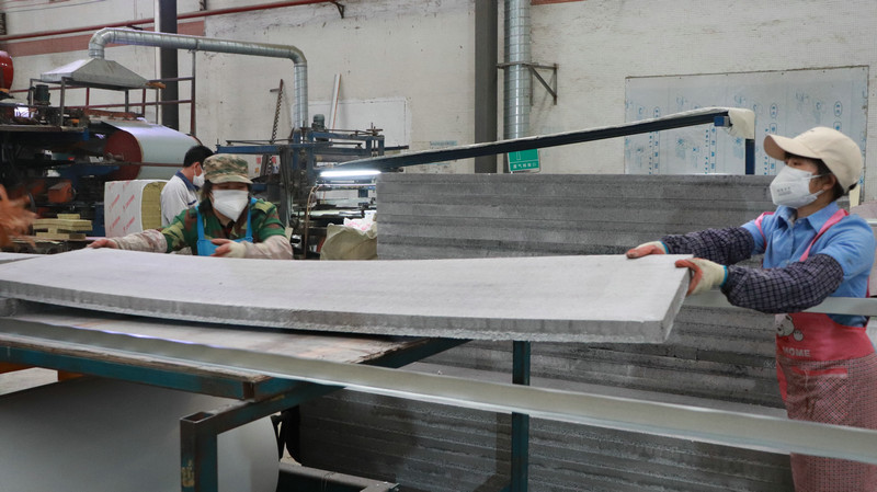 Siliceous Slate Eps Sandwich Panel Walls Fireproof With Steel Sheet