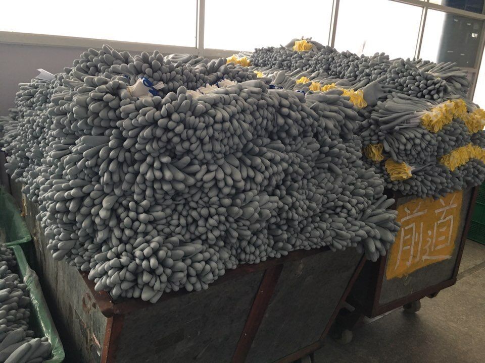 Highly Durable HPPE PU Coated Cut Resistant Level 5 Safety Work Gloves for Industrial