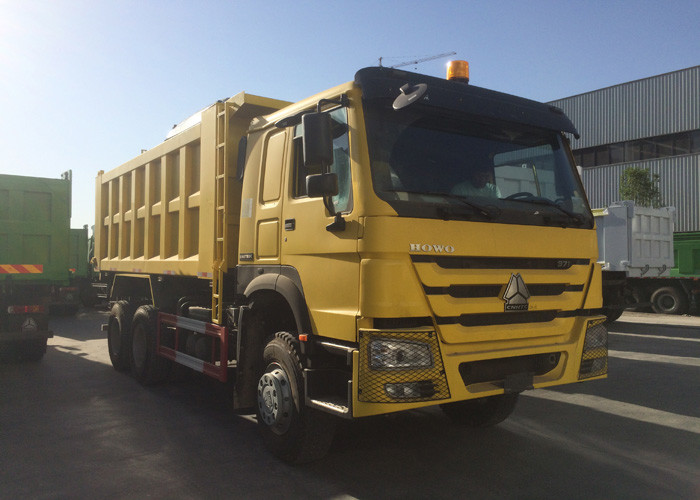 Low Fuel Consumption Tipper Dump Truck For Mining Industry / Construction