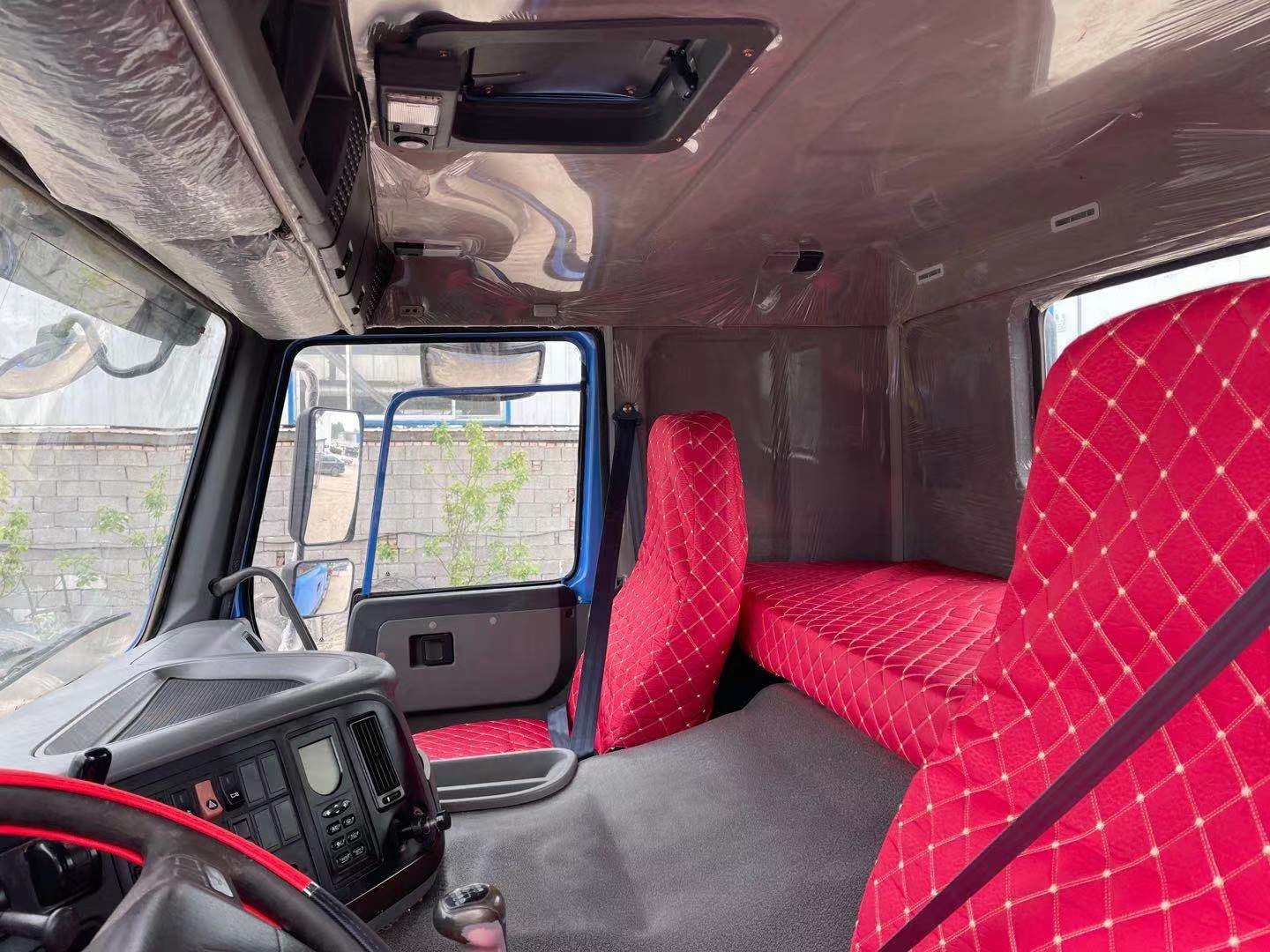 Automatic Transmission Tipper used HOWO 371hp tractor Your Best Bet for Transportation constructing a building