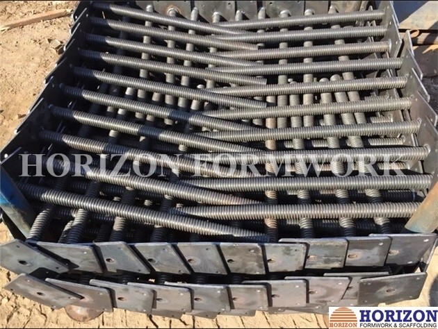 High Strength Adjustable Leveling Jack Q235 Steel Pipe Zinc - Plate Finishing