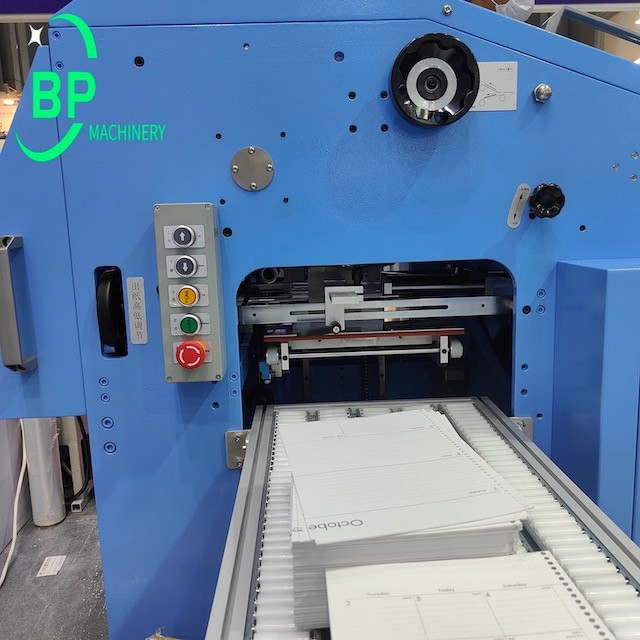 Automatic cover punching machine for spiral notebook and wire o sketch book