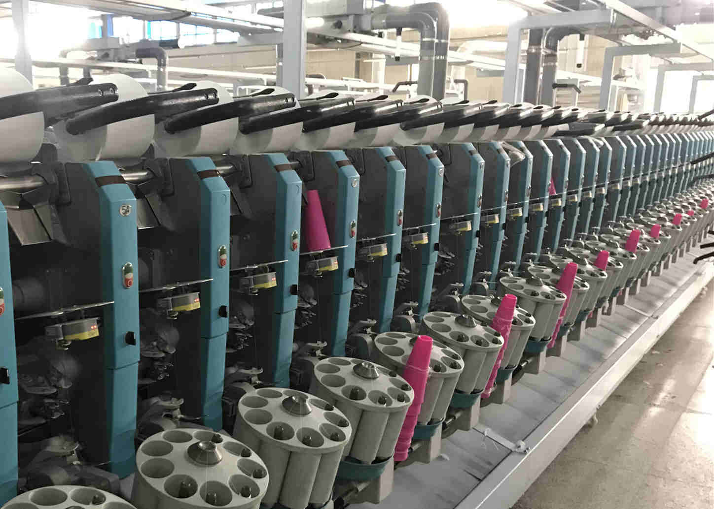 T40S/2 High Tenacity Dyed Spun Polyester Multi Colored Sewing Thread