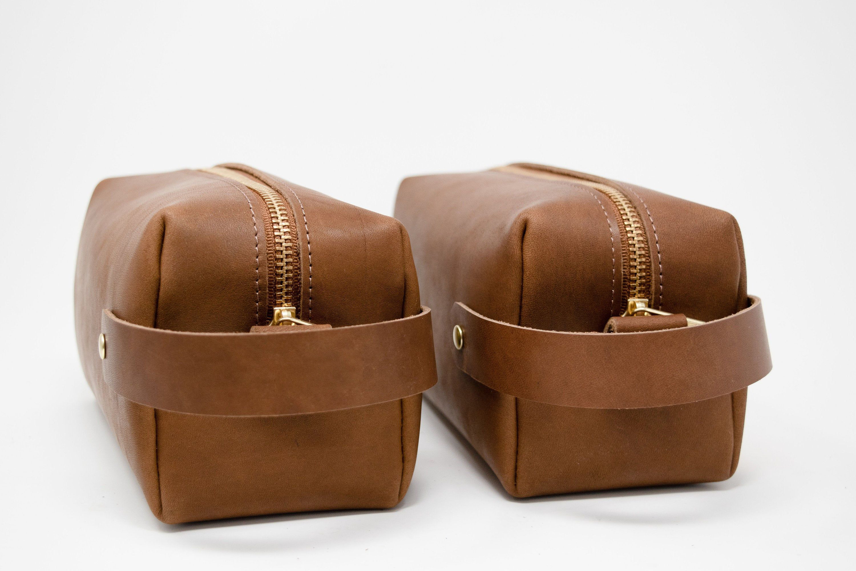 New Handmade Leather Dopp Kit Bag Man Cosmetic Bag Genuine Leather Toiletry Kit Custom Gift Leather Toiletry Bag