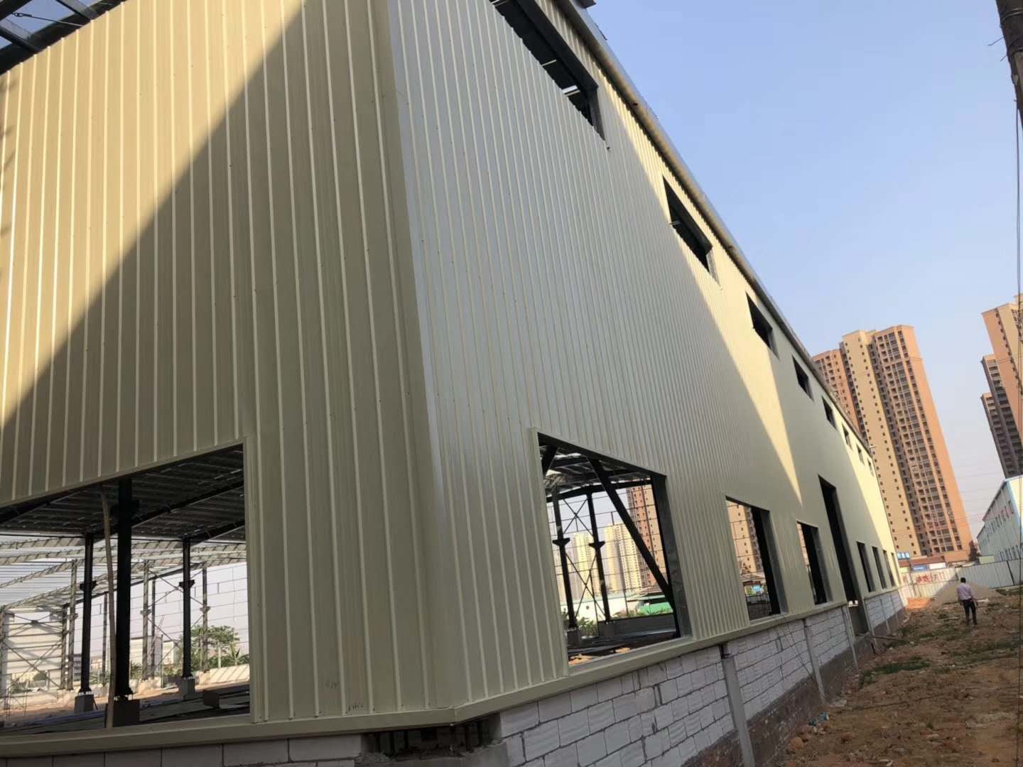Rigid Building Steel Structure , H Section Frame Steel Structure For Worshop
