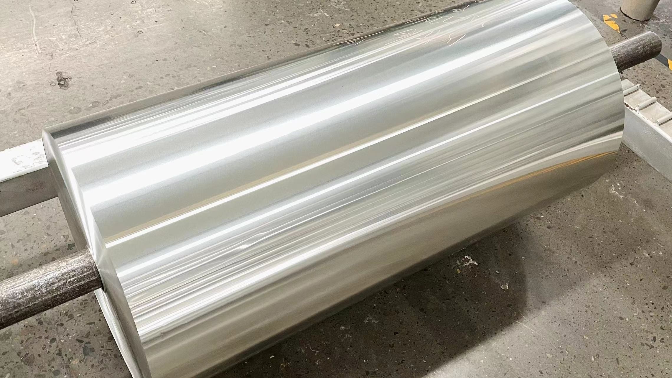 Aluminum Foil Aluminum Container Foil Film Jumbo Aluminum Foil Roll Price