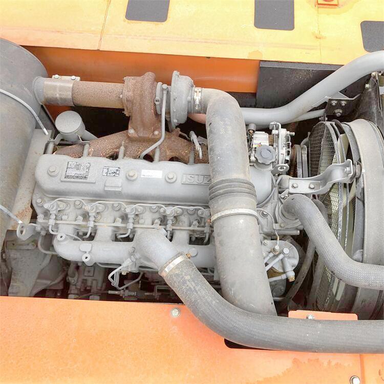 24000 KG Moving Type Crawler Chain Hitachi ZX240 Excavator Machine in Good Condition
