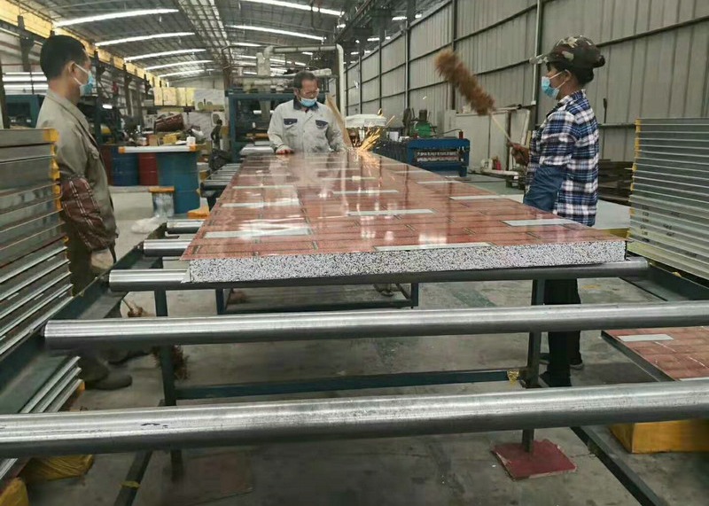 Color Steel Wall Roof Rock Wool Silica Sandwich Panel