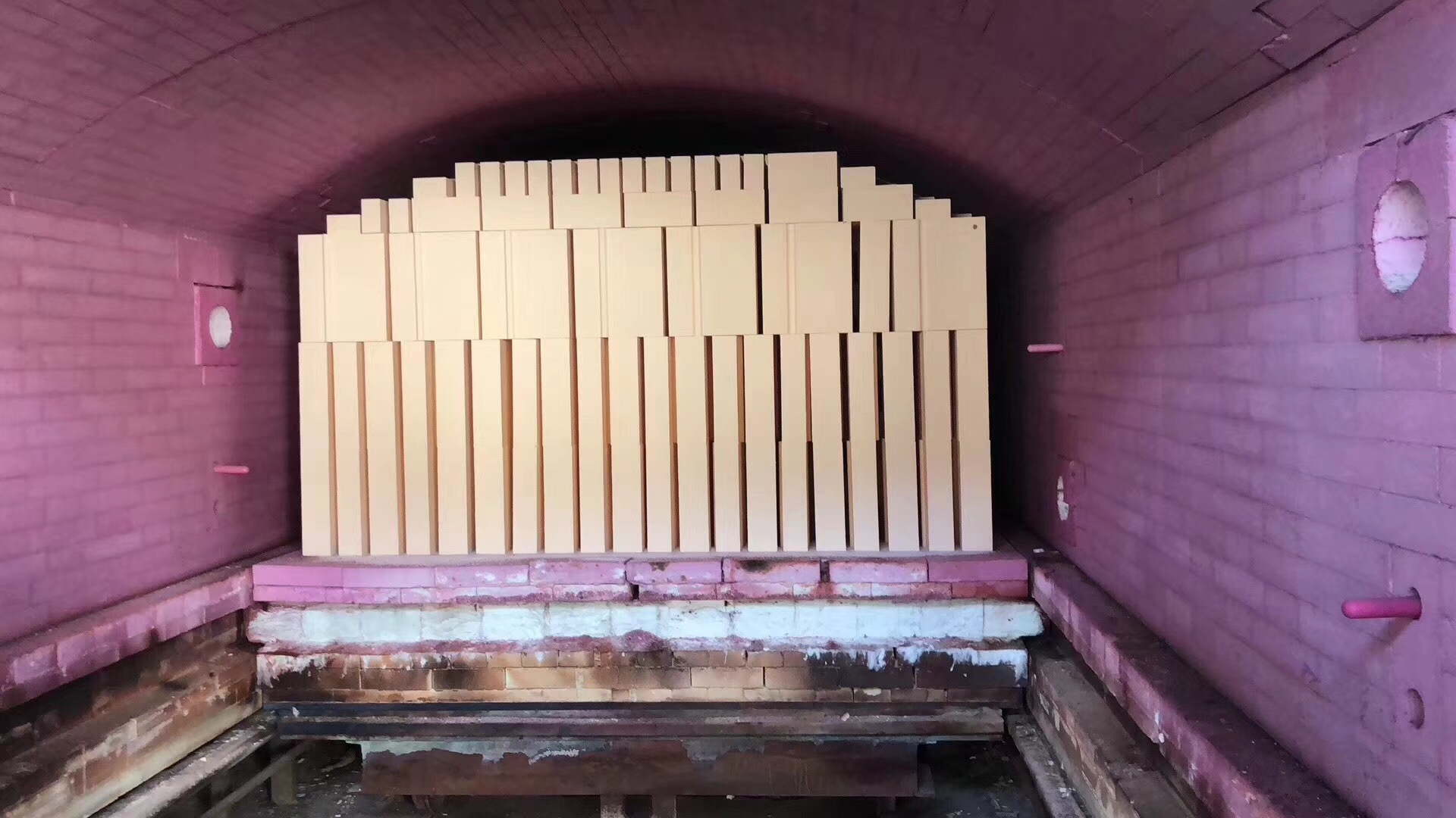 Electrocast Fused Cast AZS Refractory Kiln Fire Bricks for Glass Furnace at Lower