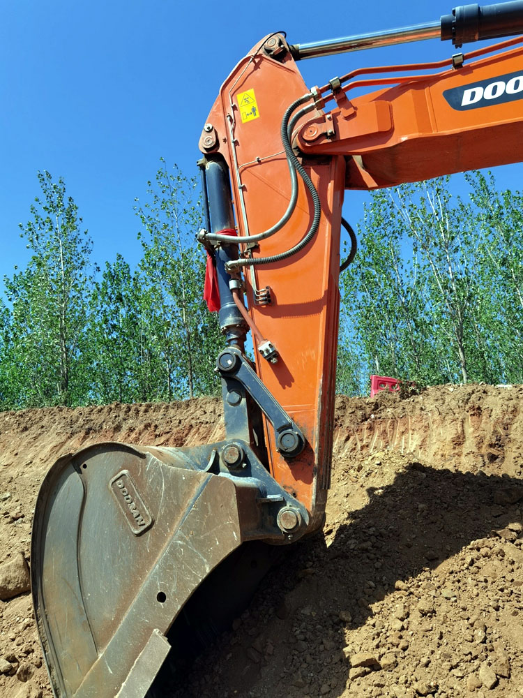 Korea Original Crawler Large Excavator 50 Ton Doosan DX520 Used with Health Condition