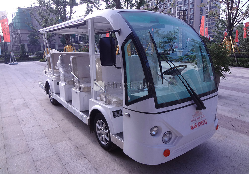 20 Seat Big Electric Sightseeing Car Electric Tourist Vehicles For Amusement Park