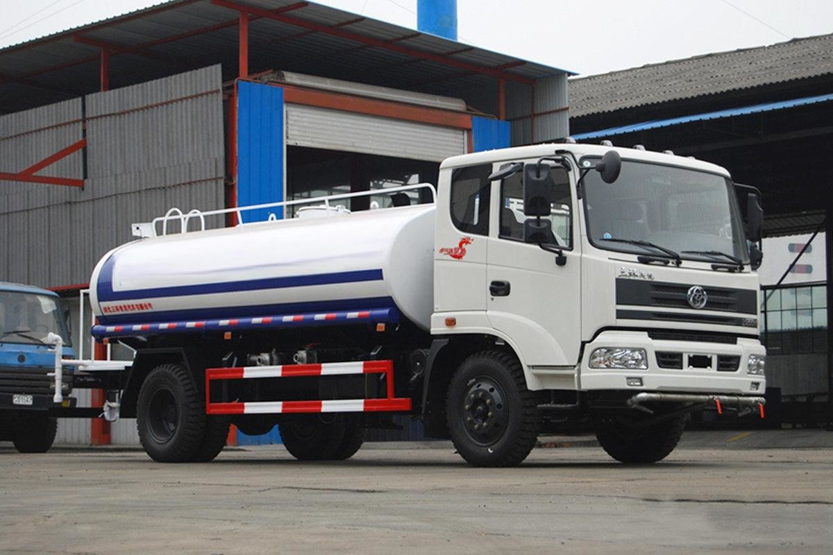 Three Ring Ten Tong Haolong 170 Horsepower 4X2 Sprinkler