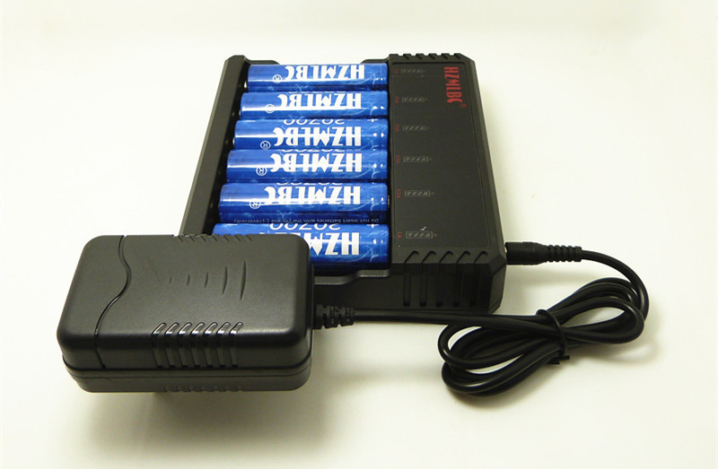 18650 26650 3.7 V Li Ion Battery Charger 6 * 20700 Battery With Charger 405g Weight