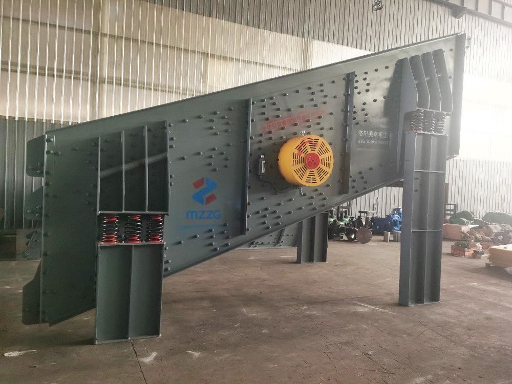 Simple Structure Rotary Vibrating Screen Low Power Consumption Smooth Running