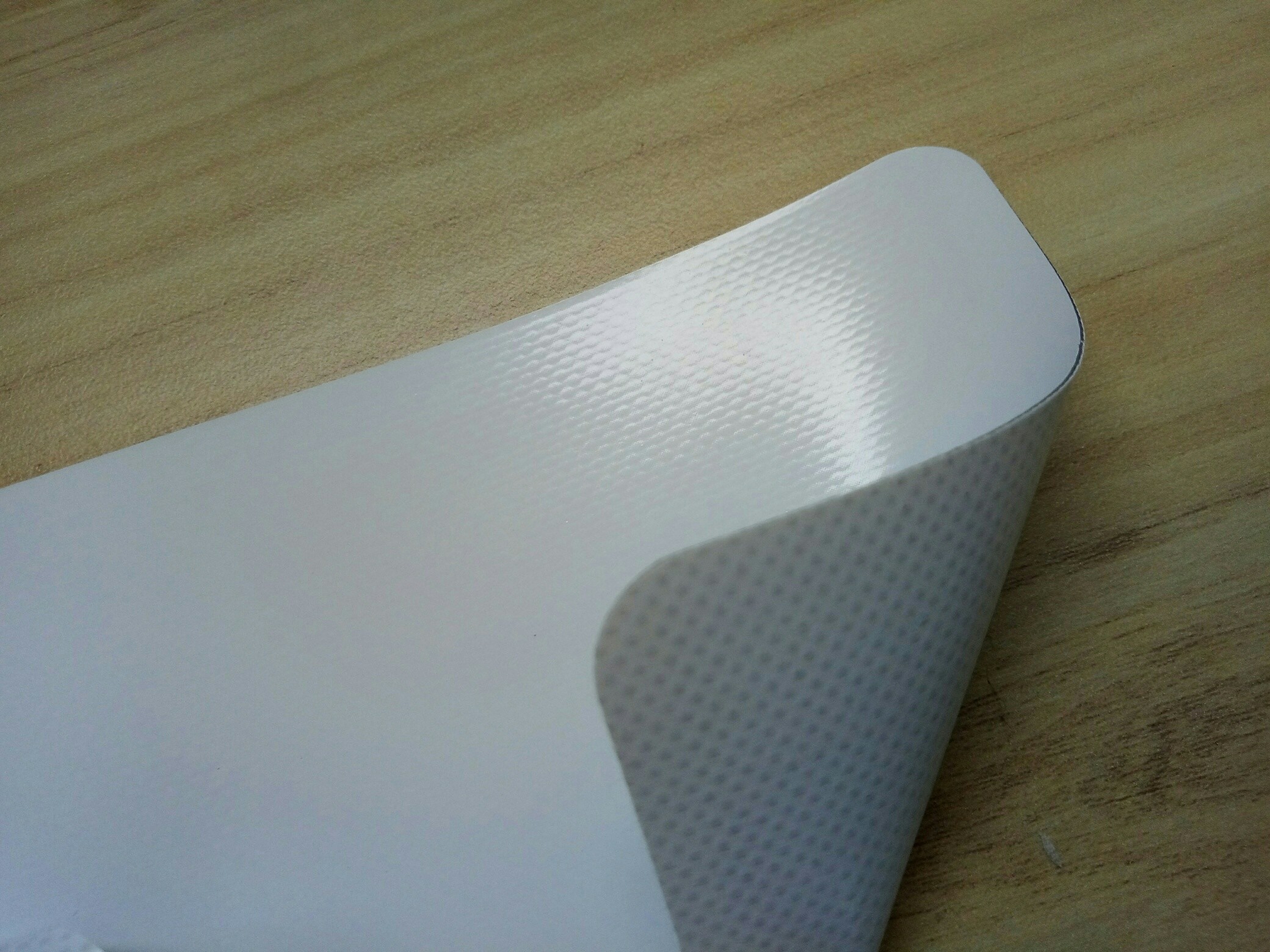 Customized PVC Coated Membrane Structure 950gsm White Color 1000D Yarn Count