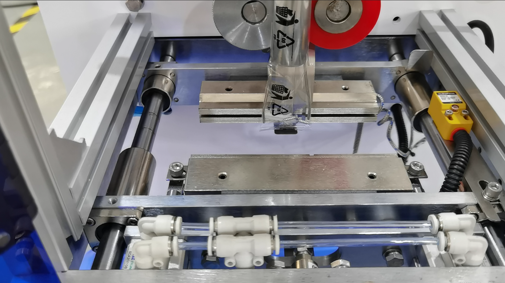 Multi-function Packaging Machine For Hardware Nail Bolt Screw High Speed Counting Machinery Screw Packing Machine