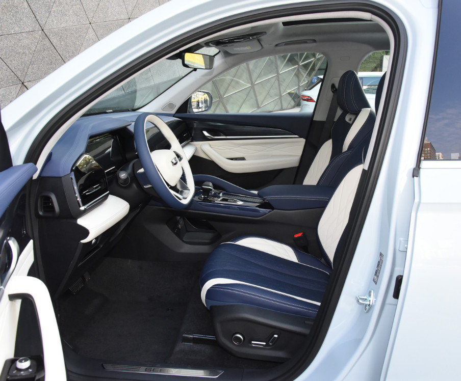 Hybrid Geely Xingyue L 2022 1.5TD Fuel-Saving Super Xun Model 5 Door 5 seats SUV