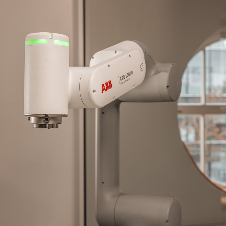 Robotic Arm 6 Axis GoFa CRB 15000 Payload 5kg For Pick And Place Robot As Collaborative Robot