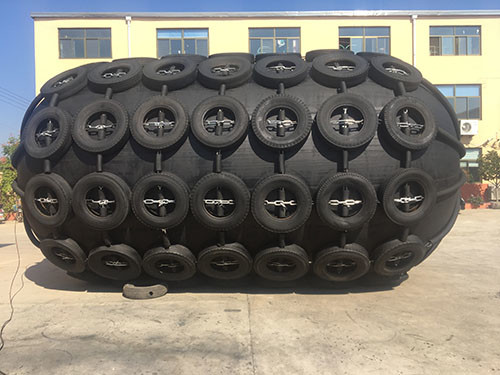 D700mm*L1500mm Floating Yokohama Pneumatic Fender Safe Reliable Wide Application