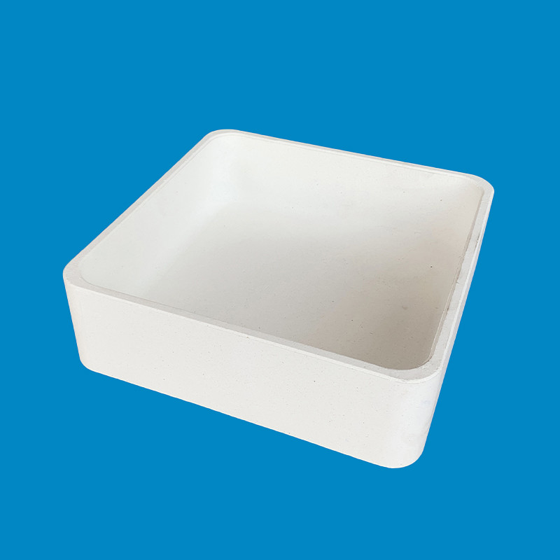 Long Lifespan Refractory Alumina Cylindrical Crucible Wear Resistant For Analyzing And Firing