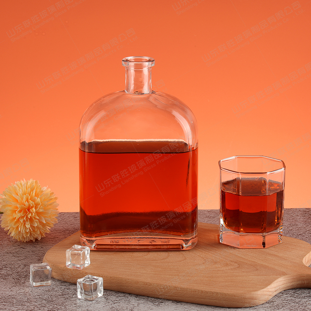 500 Ml 16 Oz Clear Spirit Glass Bottles With Cork Lids And Seal Shrink Capsules Caps