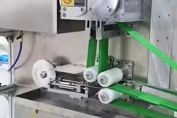 Electric Wet Wipe Machine 1-10 Pieces Easy To Operate With PLC Motor For Chemical Commodity Textiles Industries
