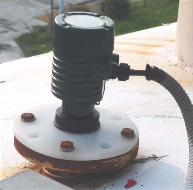 High Accuracy Ultrasonic Water Tank Level Meter Ultrasonic Level Transmitter