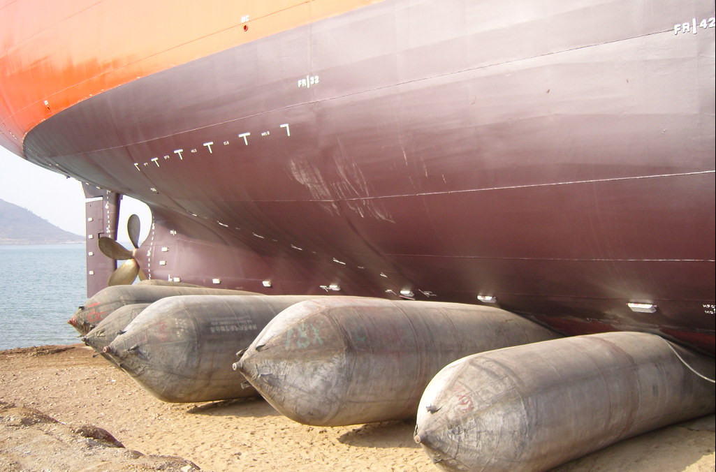 Ship Launching Landing Inflatable Rubber Airbags Customizable