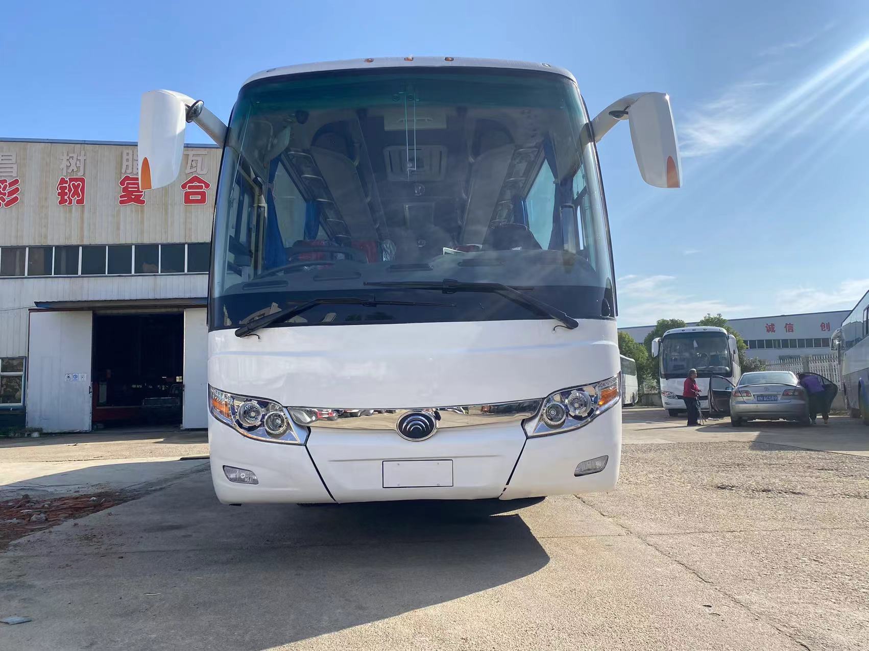 Used Buses Refurbished Youtong 55 Seats Coach Bus with Internal Toilet Drive Type LHD