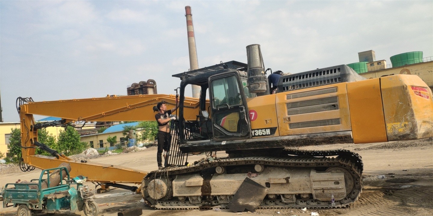 Sumitomo 480 Demolition Boom Q355B Material 26 Meters High Reach