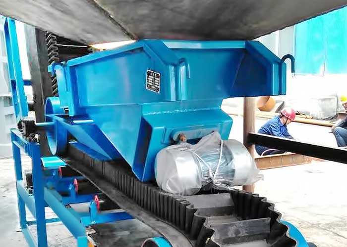 Customized Vibratory Feeder High Accuracy Space Saving With Hanging