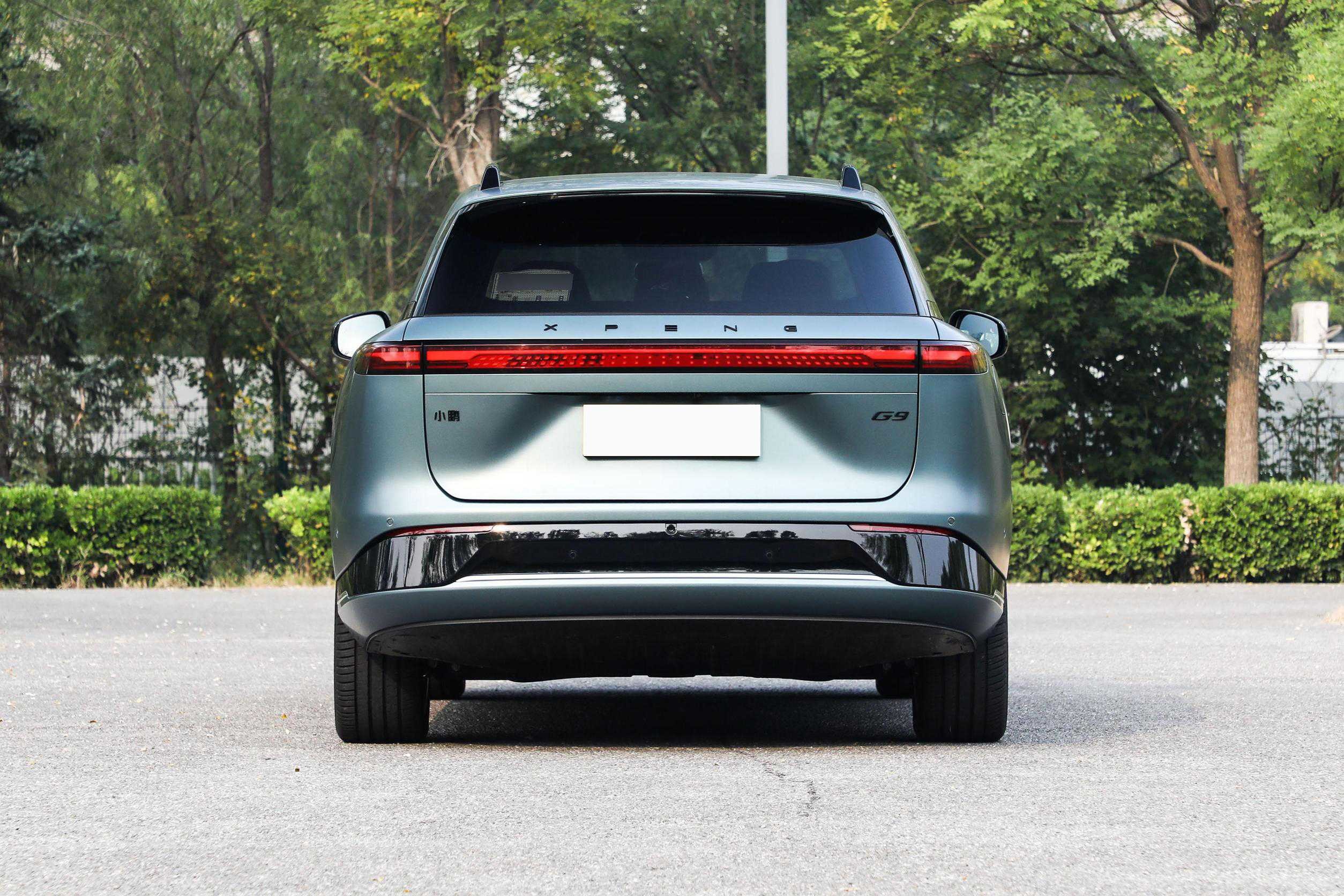 Xpeng G9 702km SUV Electric Car High Speed Left Hand Drive With Abs Airbag